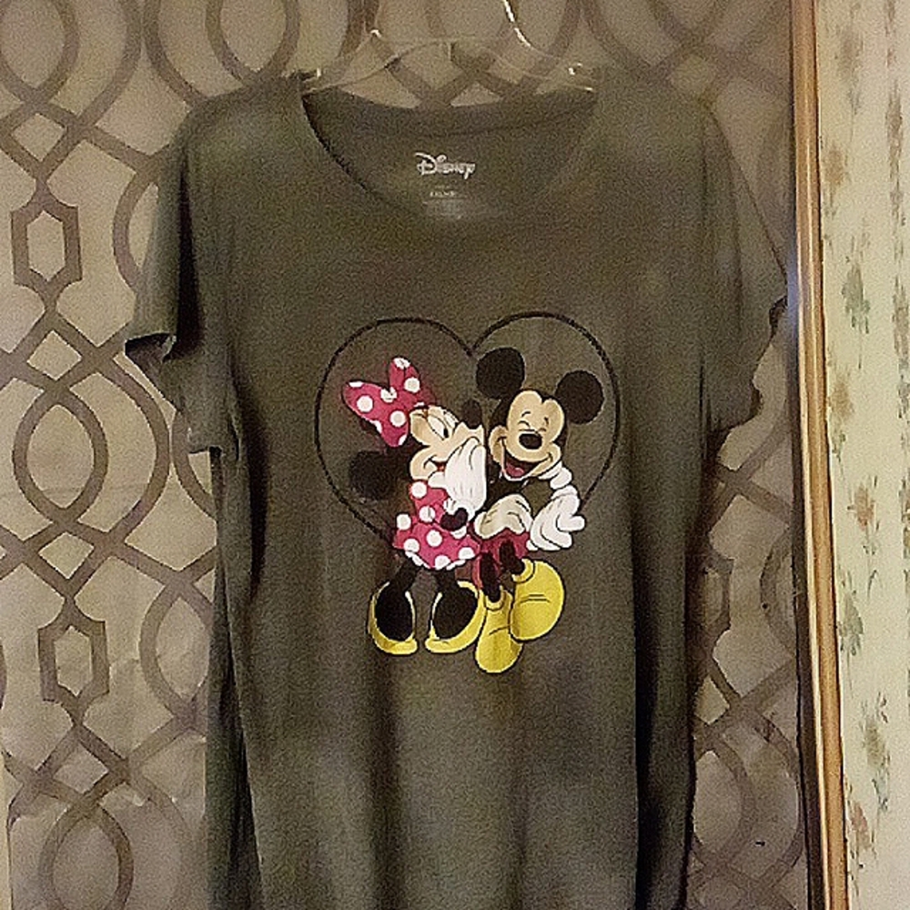 Women's shirt
